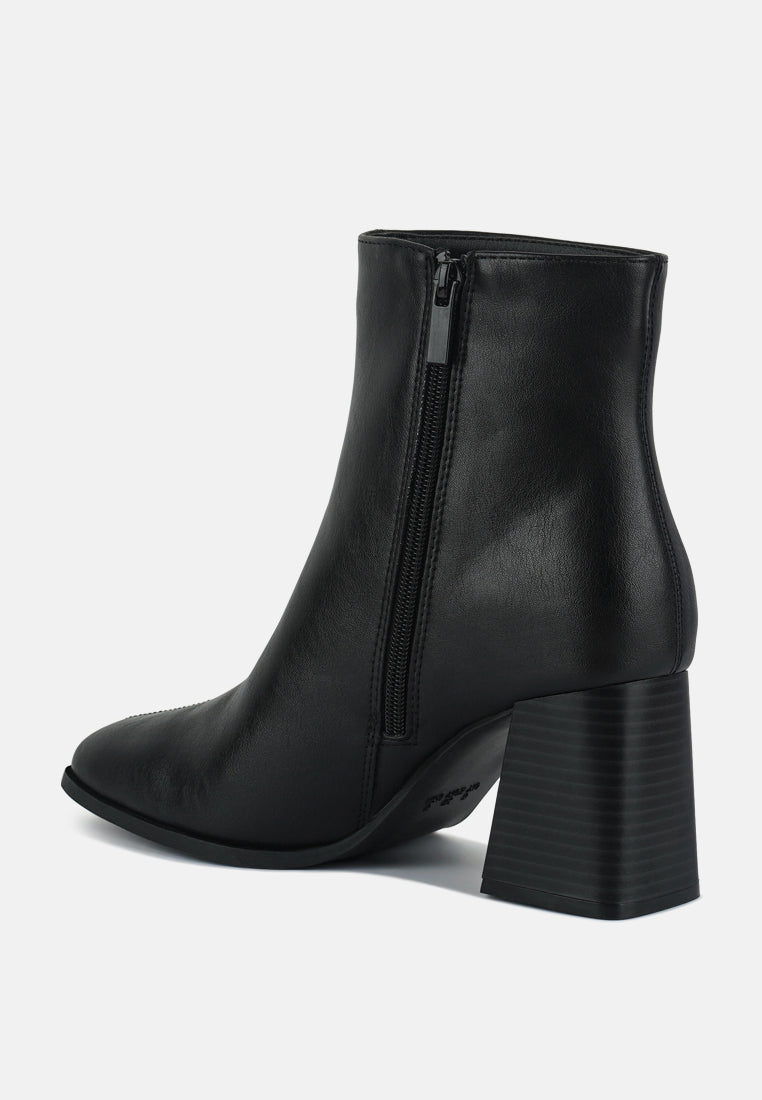 Cox Cut Out Block Heeled Chelsea Boots